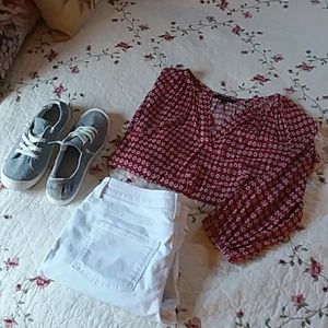 🌼Anne Carson print blouse.🌺